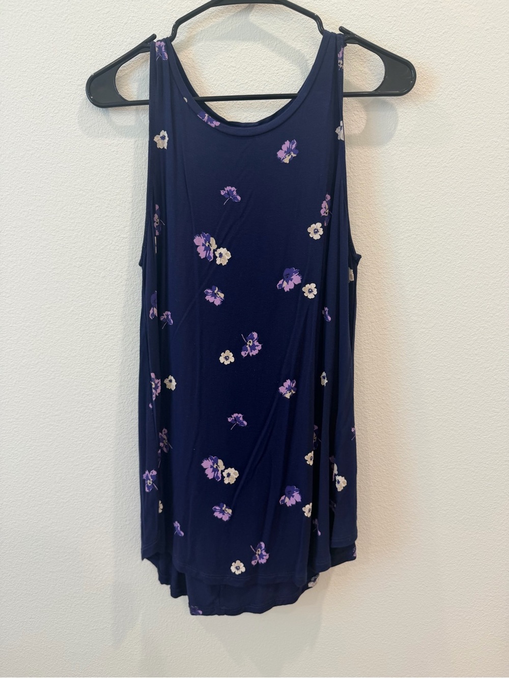 Old Navy Navy Floral Scoop Neck Tank Top